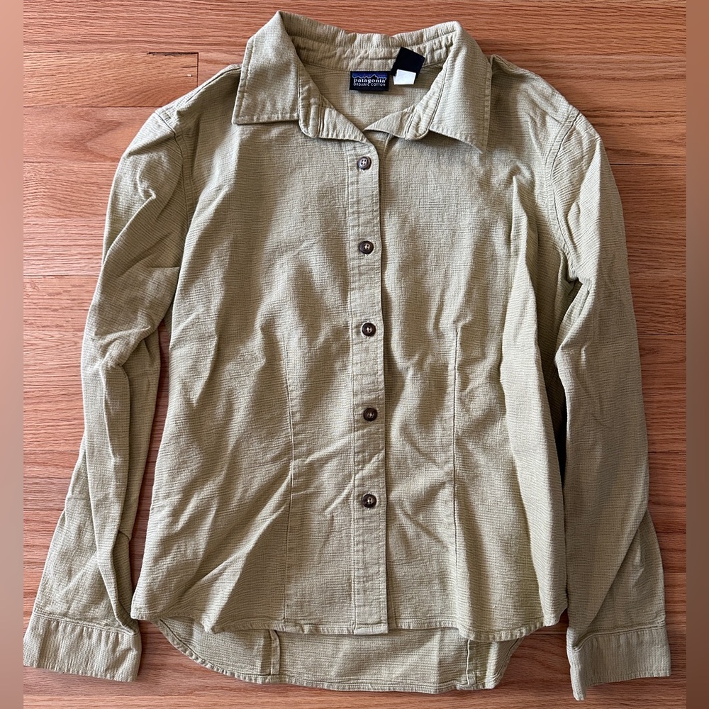 Patagonia Beige Organic Cotton Button Up, Size M